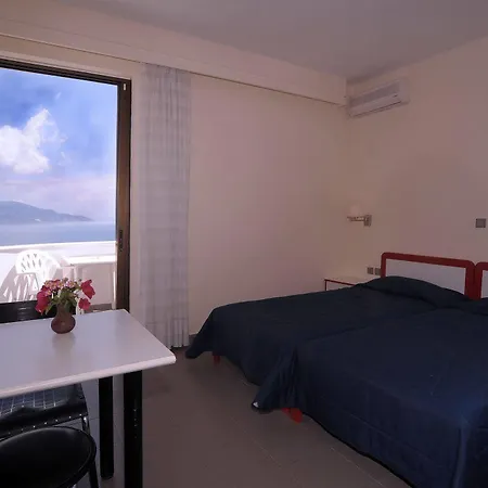Nikolaos House 2*