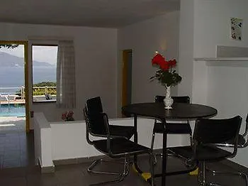 アパートホテル Nikolaos House