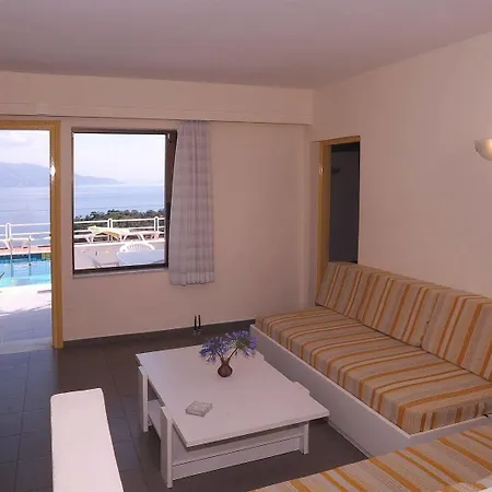 Nikolaos House 2*