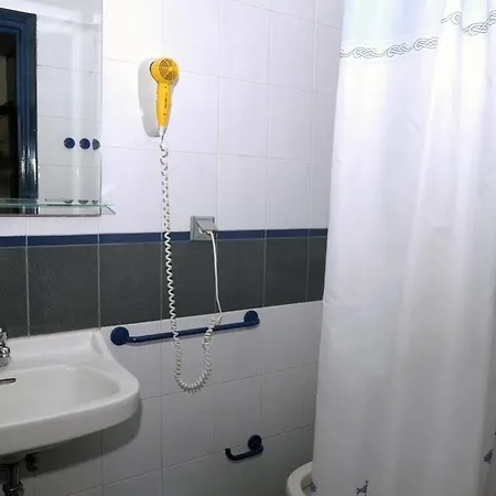 Nikolaos House Апарт-отель 2*